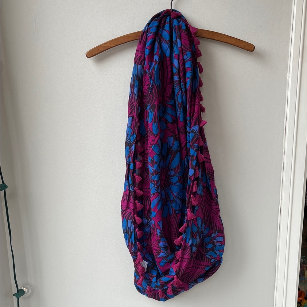JCREW Infinity Wrap Scarf with Tassels - Picture 2 of 6